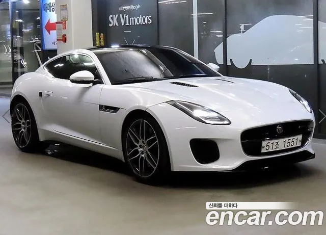 Jaguar F-TYPE 2018 — photo 1