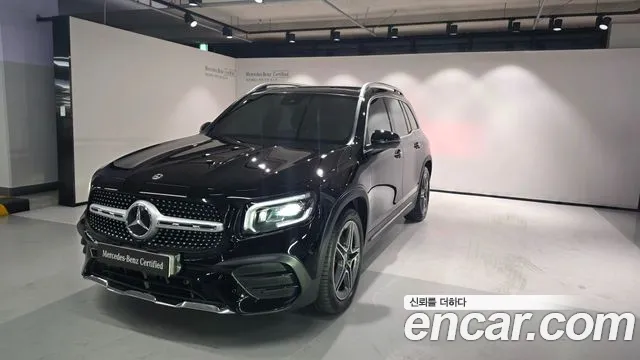 Mercedes-Benz GLB-Class 2021 — photo 1