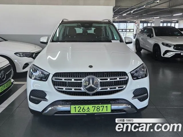 Mercedes-Benz GLE-Class 2026 — photo 1
