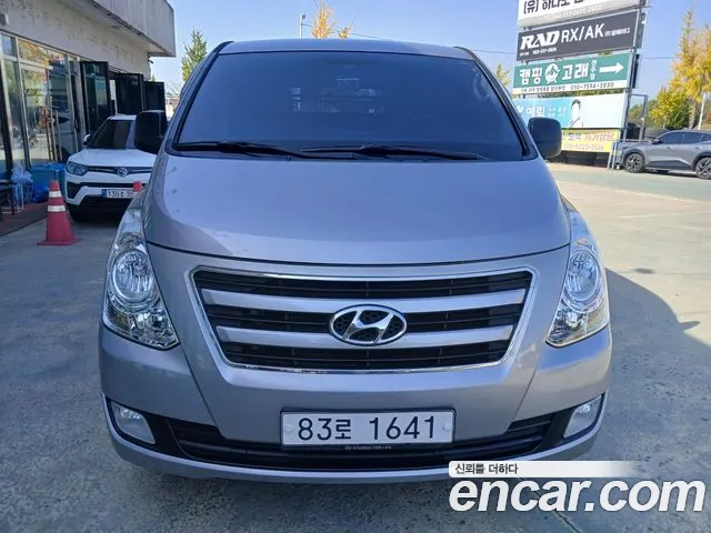 Hyundai Starex 2018 — photo 1