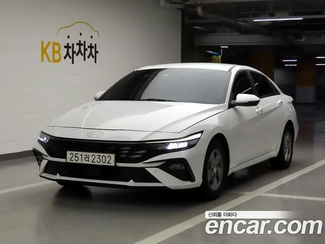 Hyundai AVANTE 2024 — photo 1