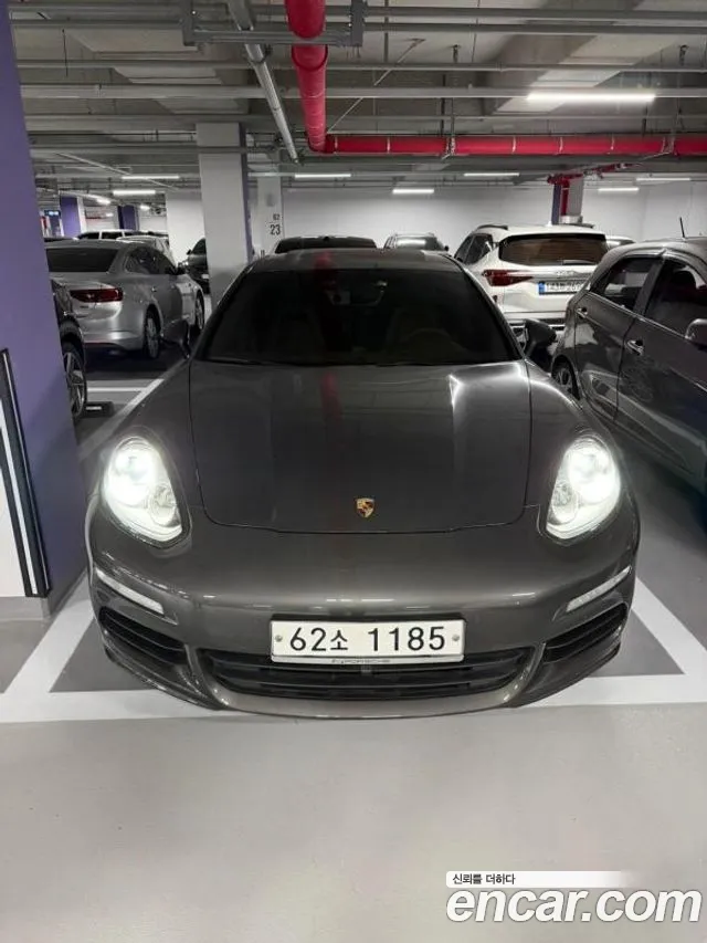 Porsche Panamera 2014 — photo 1