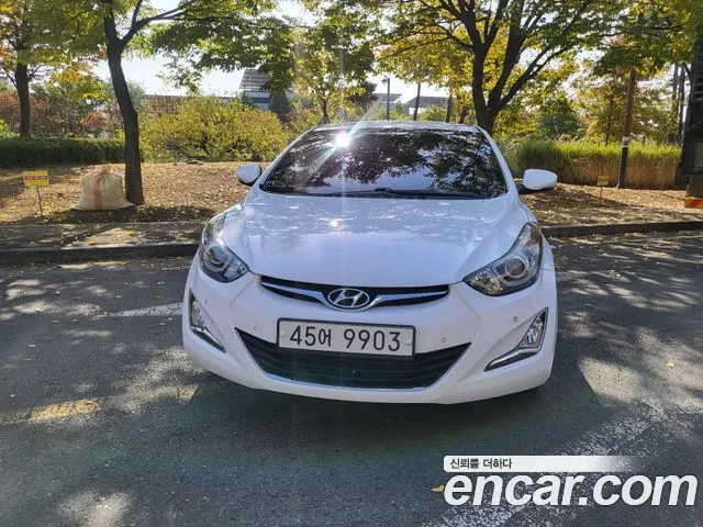 Hyundai AVANTE 2016 — photo 1
