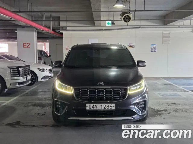 Kia Canival 2019 — photo 1