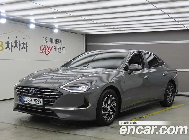 Hyundai Sonata 2022 — photo 1