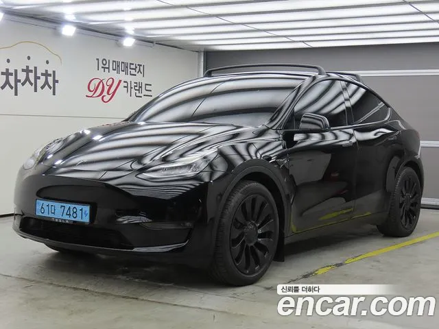 Tesla Model Y 2022 — photo 1