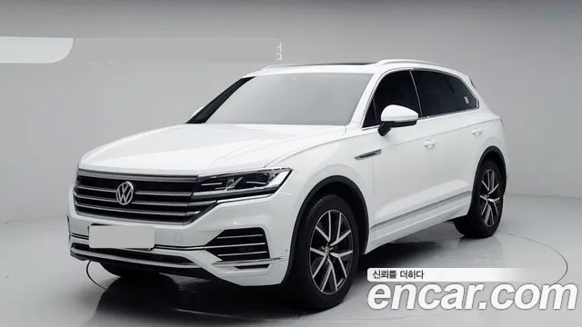 Volkswagen Touareg 2020 — photo 1