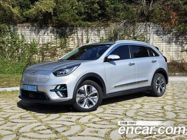 Kia Niro 2020 — photo 1