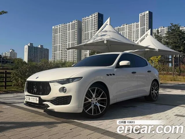 Maserati Levante 2017 — photo 1