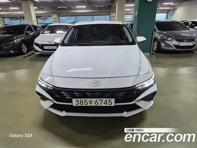 Hyundai AVANTE 2024 — photo 1