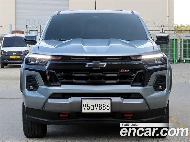 Chevrolet Korea Colorado 2023 — photo 1