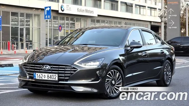 Hyundai Sonata 2022 — photo 1