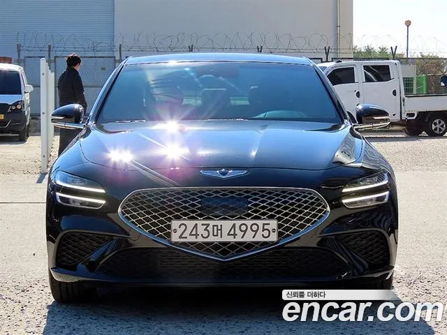 Genesis G70 2021 — photo 1