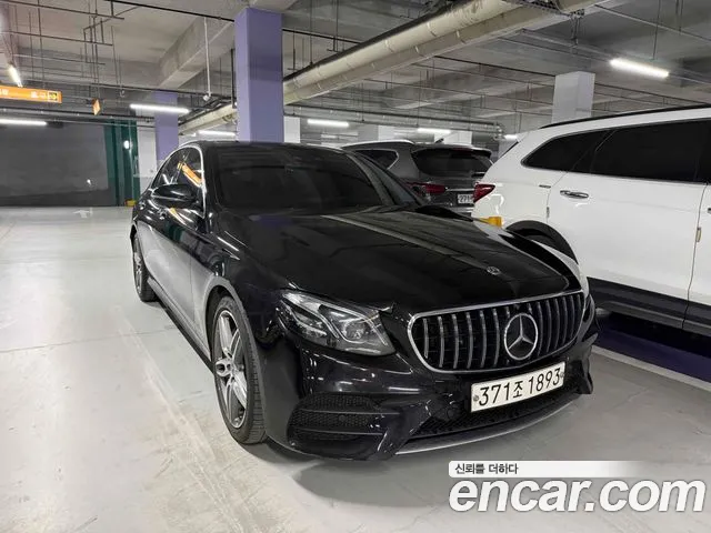 Mercedes-Benz E-Class 2020 — photo 1