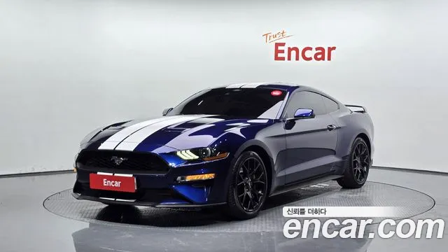 Ford Mustang 2020 — photo 1