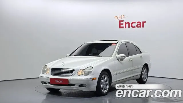 Mercedes-Benz C-Class 2004 — photo 1