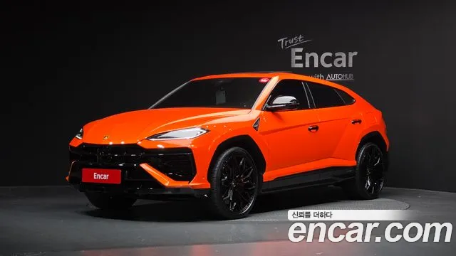 Lamborghini Urus 2025 — photo 1