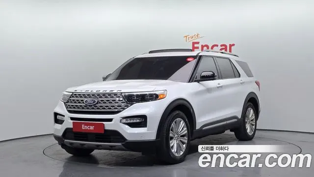 Ford Explorer 2020 — photo 1