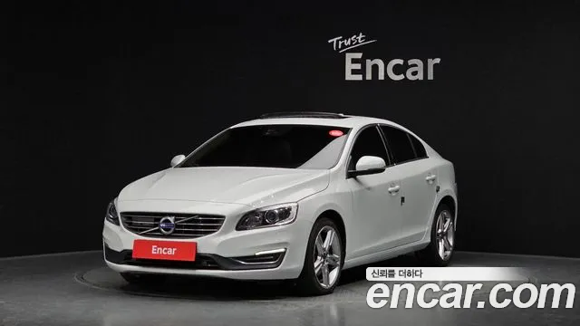 Volvo S60 2017 — photo 1