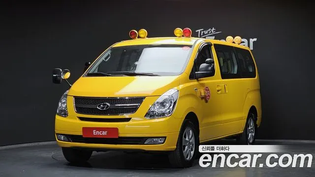 Hyundai Starex 2015 — photo 1
