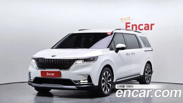 Kia Canival 2021 — photo 1