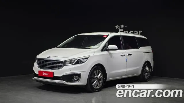 Kia Canival 2015 — photo 1