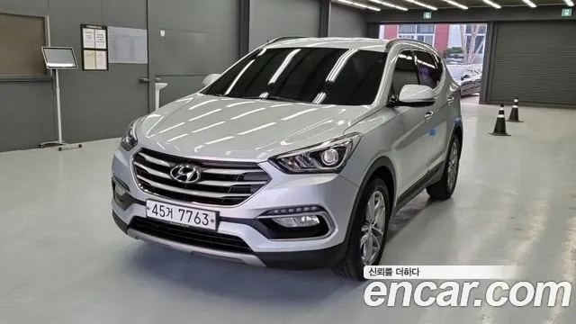 Hyundai Santafe 2016 — photo 1