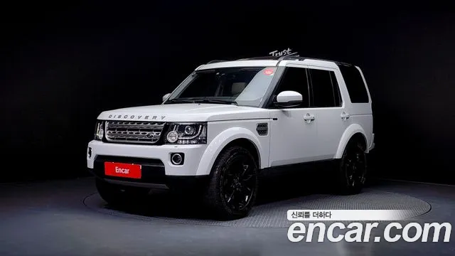Land Rover Discovery 2016 — photo 1