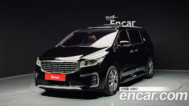 Kia Canival 2019 — photo 1