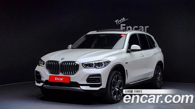 BMW X5 2022 — photo 1