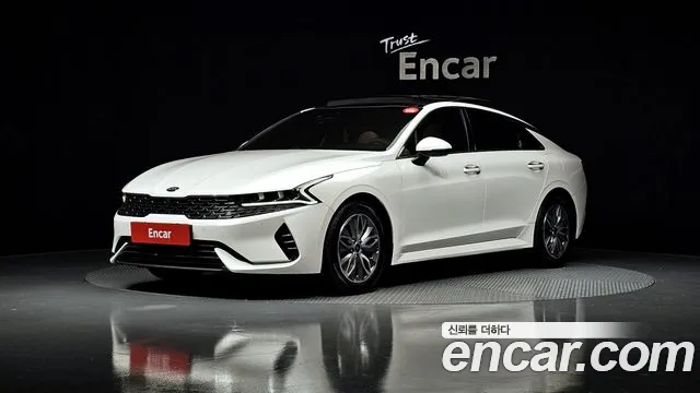 Kia K5 2021 — photo 1