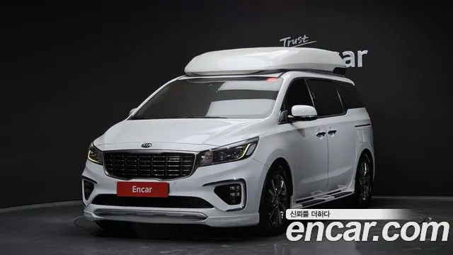 Kia Canival 2019 — photo 1