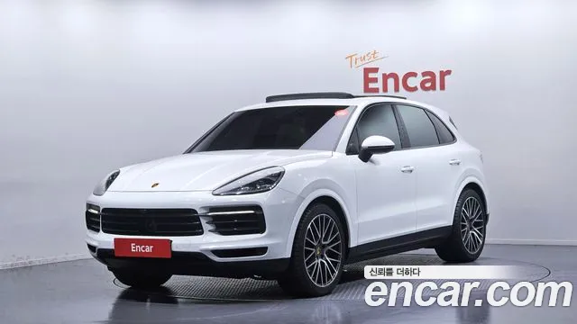Porsche Cayenne 2022 — photo 1