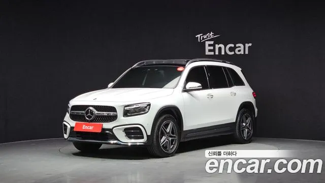 Mercedes-Benz GLB-Class 2024 — photo 1