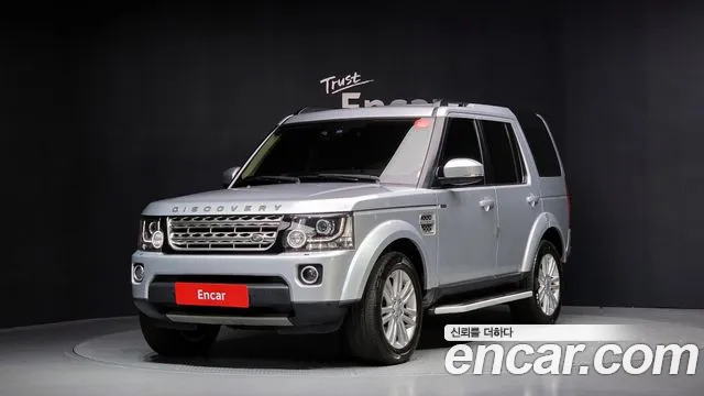 Land Rover Discovery 2016 — photo 1
