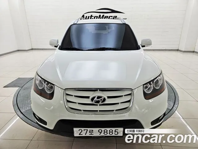 Hyundai Santafe 2011 — photo 1
