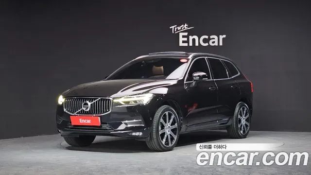 Volvo XC60 2018 — photo 1