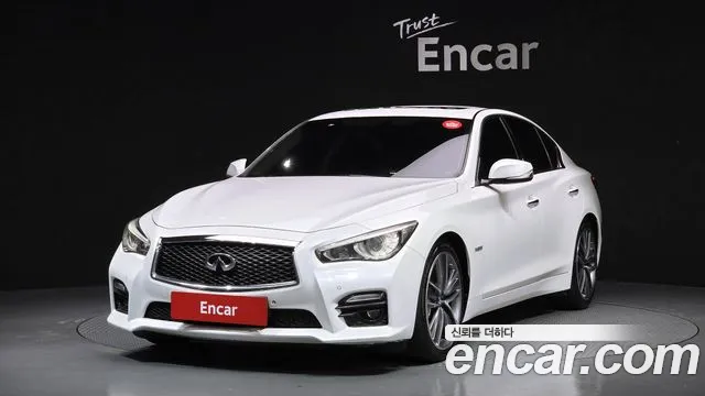 Infiniti Q50 2016 — photo 1