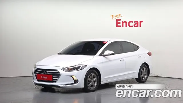 Hyundai AVANTE 2017 — photo 1
