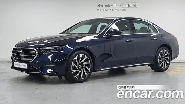 Mercedes-Benz E-Class 2025 — photo 1