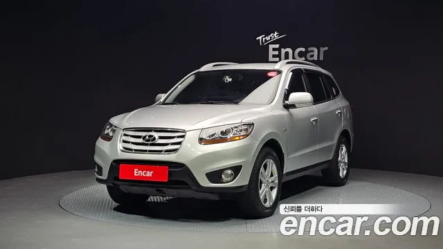 Hyundai Santafe 2011 — photo 1