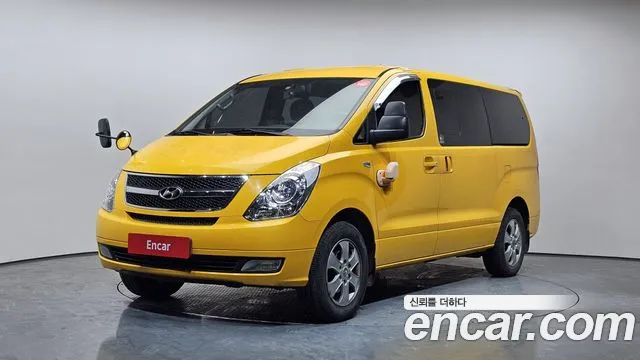 Hyundai Starex 2015 — photo 1