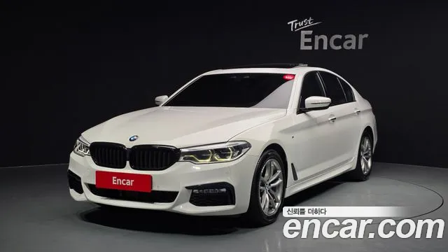 BMW 5-Series 2017 — photo 1