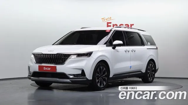 Kia Canival 2021 — photo 1