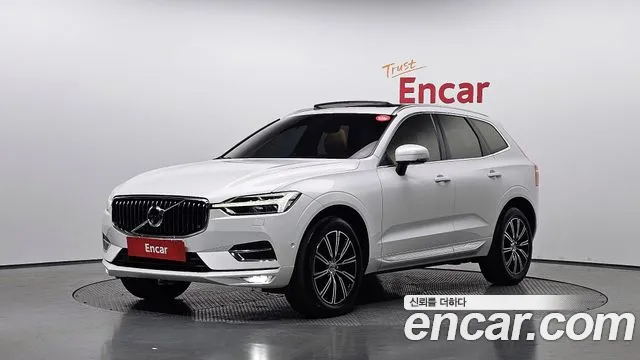 Volvo XC60 2018 — photo 1