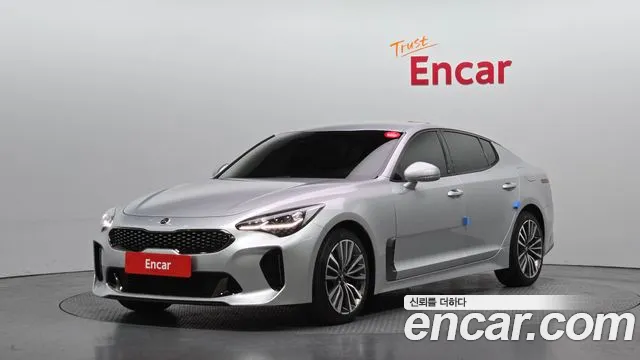 Kia Stinger 2018 — photo 1