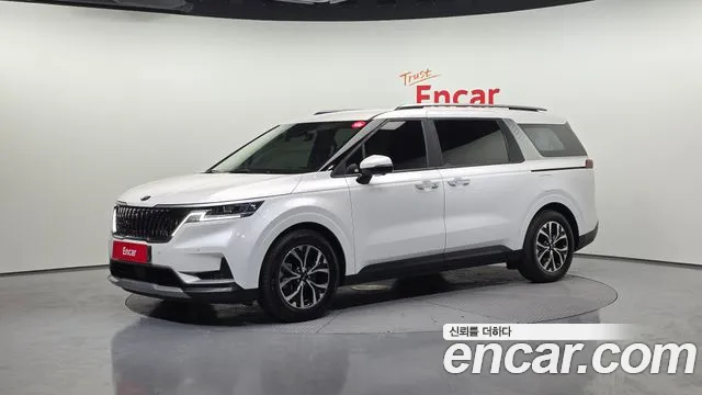 Kia Canival 2021 — photo 1