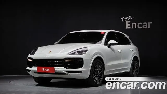 Porsche Cayenne 2019 — photo 1