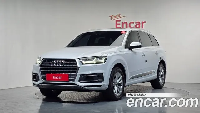 Audi Q7 2019 — photo 1
