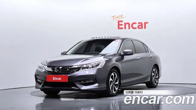 Honda Accord 2016 — photo 1